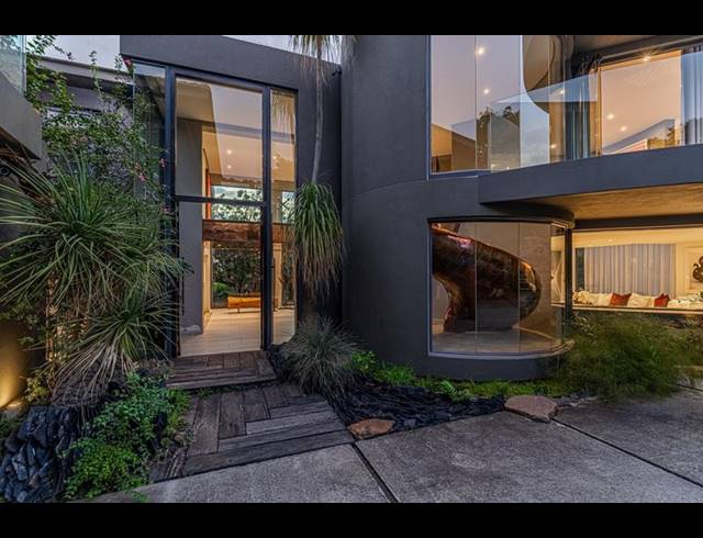 4 BEDROOM PROPERTY TO RENT IN BENMORE GARDENS